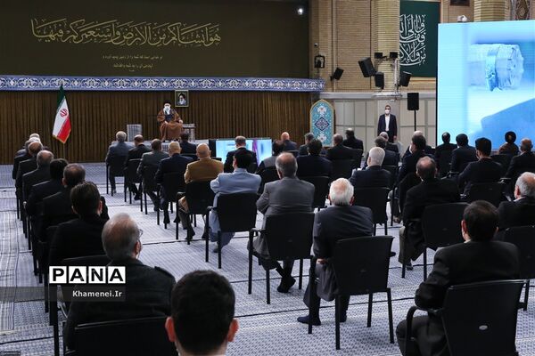دیدار تولیدکنندگان با رهبر انقلاب
