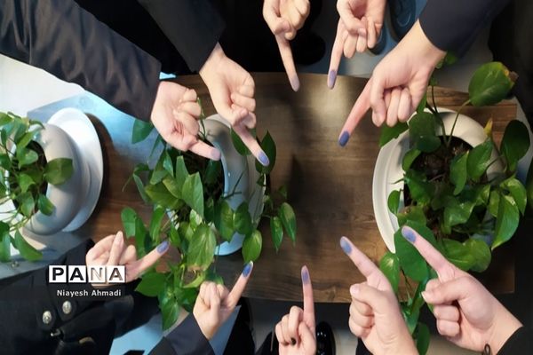 انتخابات مجلس دانش‌آموزی دختران ناحیه 3 مشهد مقدس