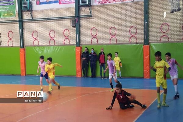 تقدیر از تیم‌های برتر فوتبال بهارستان یک