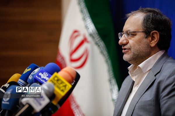 نشست خبری برنامه‌های دهه فجر