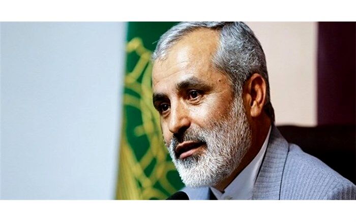 زنگ انقلاب در تمامی مدارس قم به صدا در می‌آید