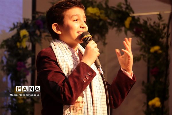 آغاز جشن‌های پیروزی انقلاب با نواخته شدن زنگ انقلاب در آذربایجان شرقی