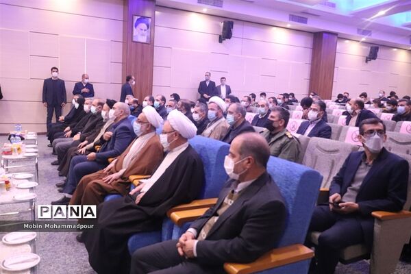 آغاز جشن‌های پیروزی انقلاب با نواخته شدن زنگ انقلاب در آذربایجان شرقی