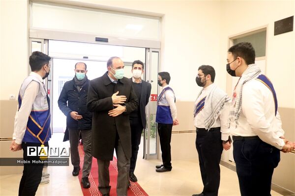 آغاز جشن‌های پیروزی انقلاب با نواخته شدن زنگ انقلاب در آذربایجان شرقی
