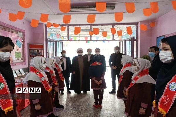 صدای زنگ انقلاب در دبستان دخترانه حضرت زینب ( س) در شهرستان قدس