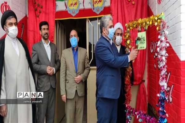 نواخته شدن زنگ انقلاب در اولین روز دهه فجر در خراسان جنوبی