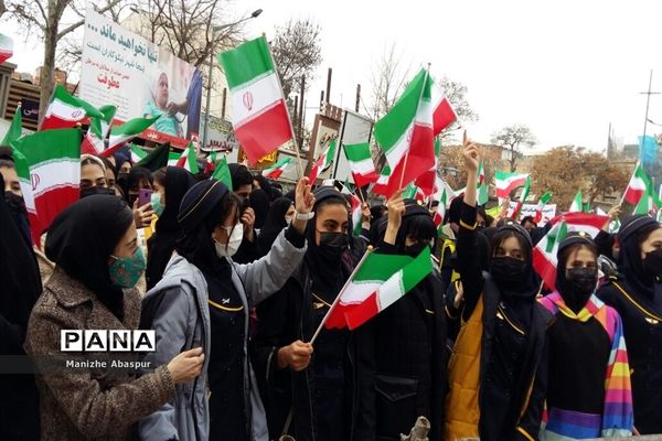 آیین نواختن زنگ انقلاب