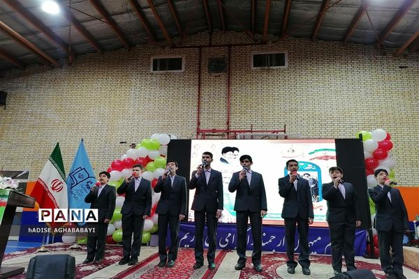 نواخته شدن زنگ گلبانگ انقلاب در استان اصفهان