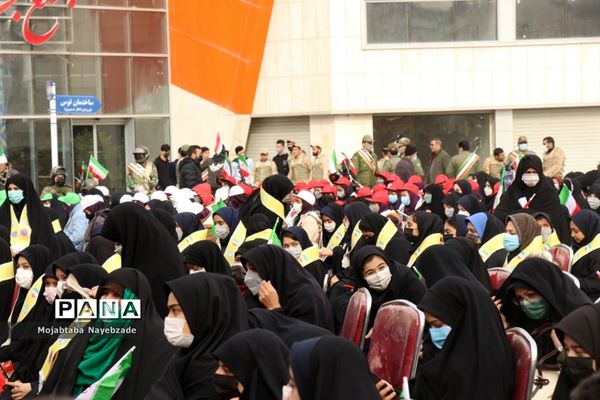 مراسم گلبانگ انقلاب در عرصه میدان شهدای مشهد