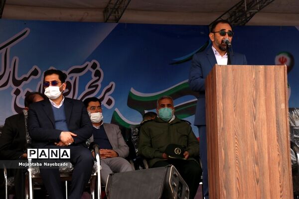 مراسم گلبانگ انقلاب در عرصه میدان شهدای مشهد