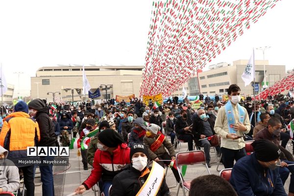 مراسم گلبانگ انقلاب در عرصه میدان شهدای مشهد