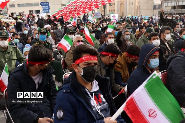 مراسم گلبانگ انقلاب در عرصه میدان شهدای مشهد