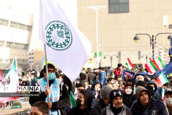 مراسم گلبانگ انقلاب در عرصه میدان شهدای مشهد