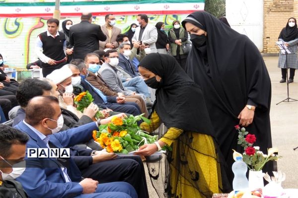 نواختن زنگ انقلاب در شهرستان حمیدیه