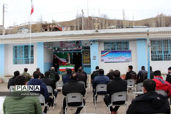 آیین نواخته شدن زنگ انقلاب در بلده