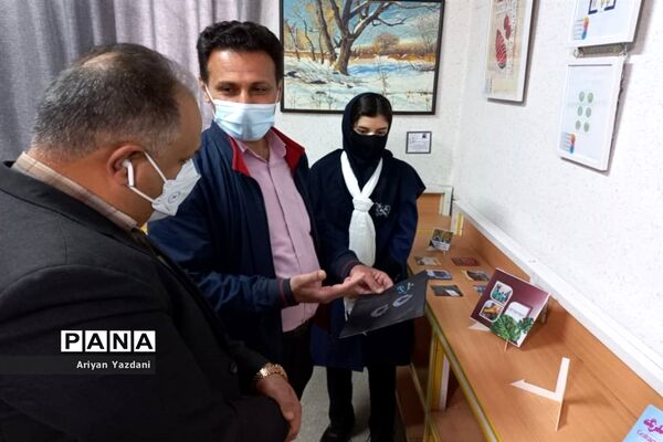 برگزاری نمایشگاه عکس و آثار هنری هنرجویان هنرستان هنر و اندیشه ناحیه یک شیراز
