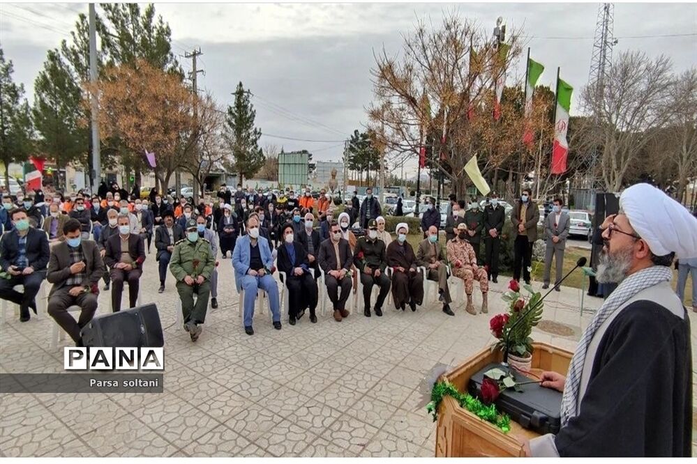 برگزاری ,مراسم نمادین گلباران ورود حضرت امام به میهن اسلامی در کاشمر