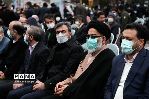 مراسم گرامیداشت ۱۲ بهمن در حرم امام خمینی (ره)