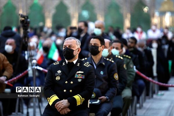 مراسم گرامیداشت ۱۲ بهمن در حرم امام خمینی (ره)