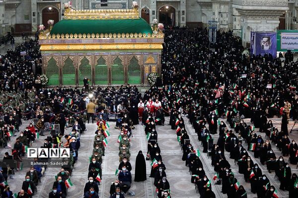 مراسم گرامیداشت ۱۲ بهمن در حرم امام خمینی (ره)