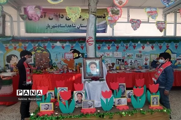 برگزاری همایش یاوران انقلاب در مدارس ناحیه۶ مشهد مقدس