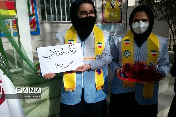 برگزاری همایش یاوران انقلاب در مدارس ناحیه۶ مشهد مقدس