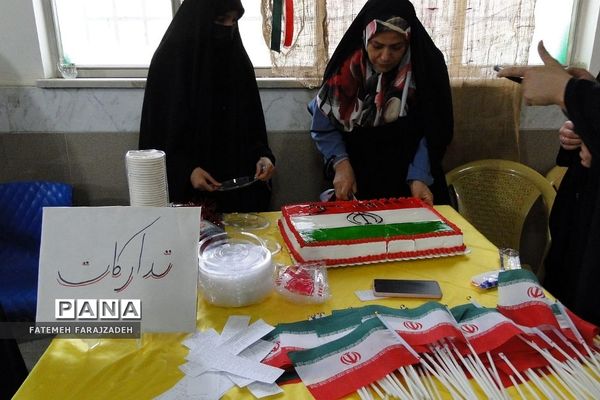 آیین نواختن زنگ انقلاب در مدارس فشافویه