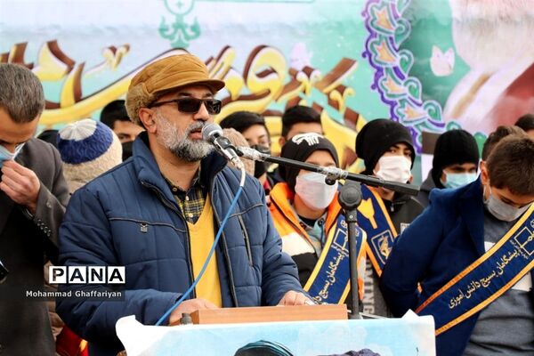گرامیداشت 12 بهمن و مراسم گلبانگ انقلاب در میدان مرکزی تربت جام
