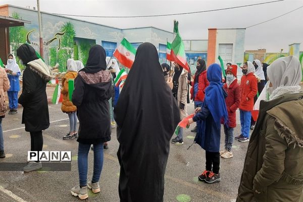بزرگداشت دهه فجر در دبستان کوثر جوادآباد
