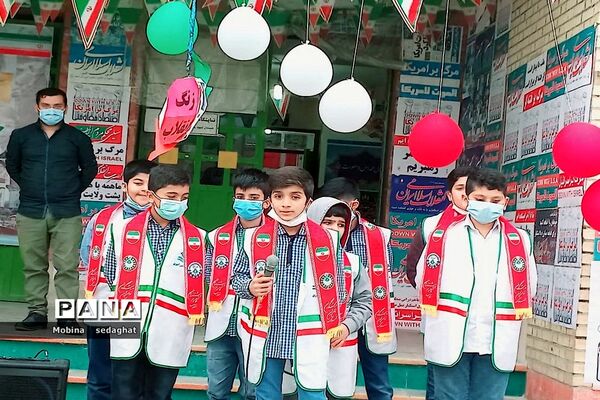 جشن دهه فجر در مدرسه شهید با هنر شهرستان عسلویه