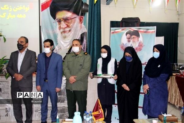 برگزاری مانور تشکیلاتی یاوران انقلاب اداره آموزش و پرورش ناحیه 2 در هنرستان دخترانه والفجر