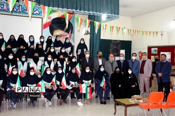 برگزاری مانور تشکیلاتی یاوران انقلاب اداره آموزش و پرورش ناحیه 2 در هنرستان دخترانه والفجر