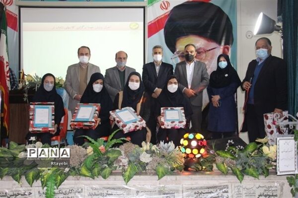 برگزاری مانور تشکیلاتی یاوران انقلاب اداره آموزش و پرورش ناحیه 2 در هنرستان دخترانه والفجر