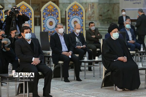 تجدید میثاق رییس جمهوری و  اعضای هیأت دولت با آرمان‌های امام راحل و شهدای انقلاب اسلامی