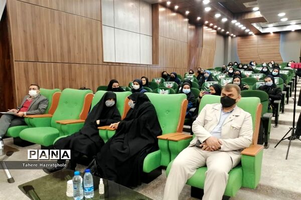 نشست روسای شورای دانش‌آموزی مدارس