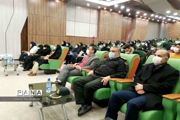 نشست روسای شورای دانش‌آموزی مدارس