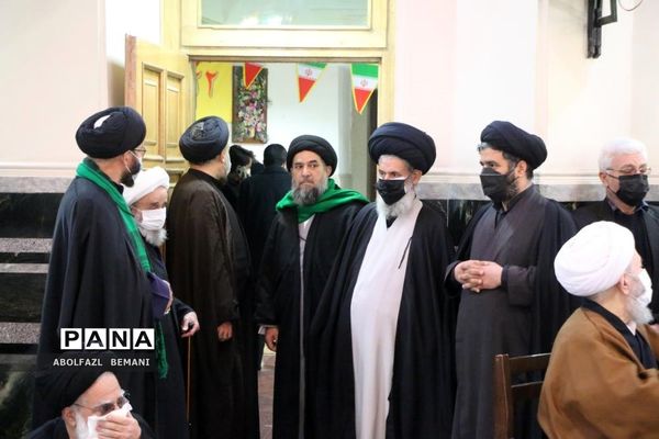 تشییع پیکر آیت الله صافی گلپایگانی در قم-1