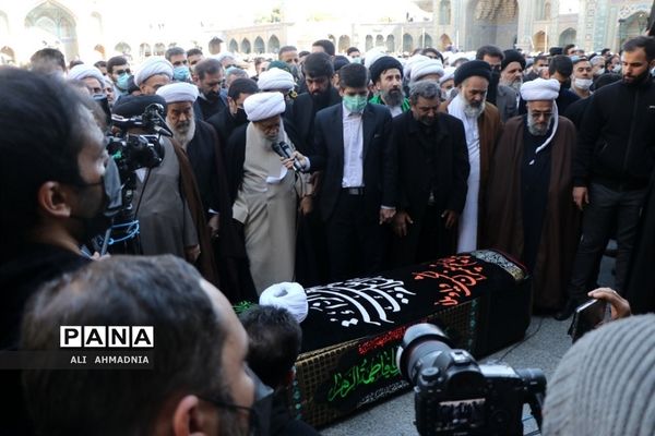 تشییع پیکر آیت الله صافی گلپایگانی در قم-1