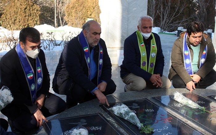 تجدید میثاق کارکنان سازمان دانش‌آموزی آذربایجان‌غربی با آرمان‌های شهدا