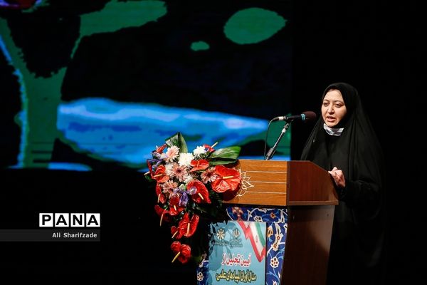 مراسم تجلیل از مدال‌آوران المپیادهای علمی و دانش‌آموزان برگزیده کنگره سراسری قرآن کریم و جشنواره جوان خوارزمی