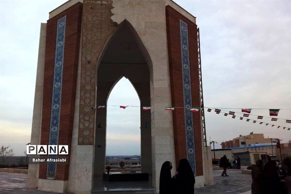 برگزاری آیین غبار‌رویی مزار شهدای گمنام شهرستان رباط‌کریم