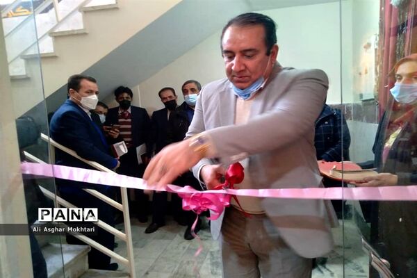 افتتاح نمایشگاه هنرهای دستی بانوان در شهرستان ساوجبلاغ