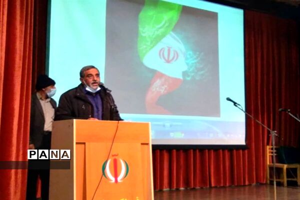 افتتاح نمایشگاه هنرهای دستی بانوان در شهرستان ساوجبلاغ