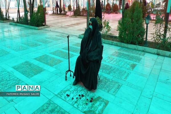 غبارروبی مزار شهدای قم به مناسبت دهه فجر-1