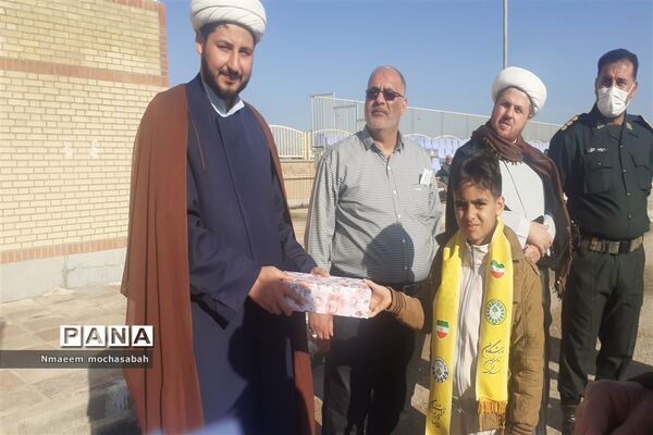 شرکت پیشتازان شادگان‌ در همایش پیاده‌روی