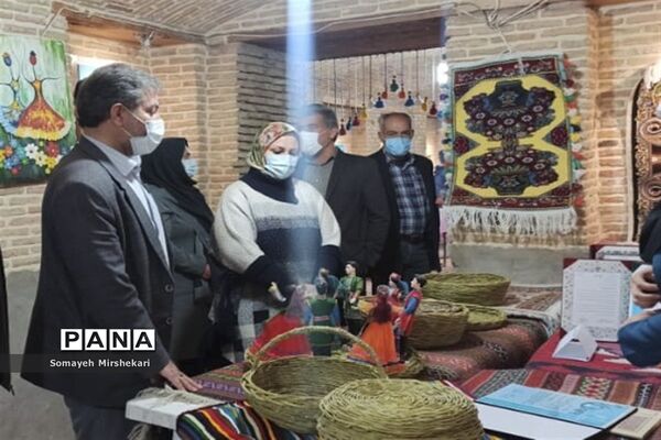 برگزاری نمایشگاه کارآفرینان و مشاغل خانگی در نی ریز