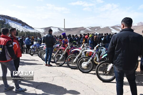 همایش اتومبیل‌سواری و موتورسواری به میزبانی شهر محلات