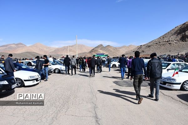 همایش اتومبیل‌سواری و موتورسواری به میزبانی شهر محلات