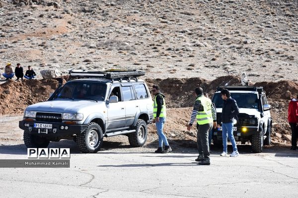 همایش اتومبیل‌سواری و موتورسواری به میزبانی شهر محلات