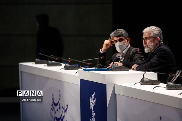 نشست خبری دبیر چهلمین جشنواره فیلم فجر